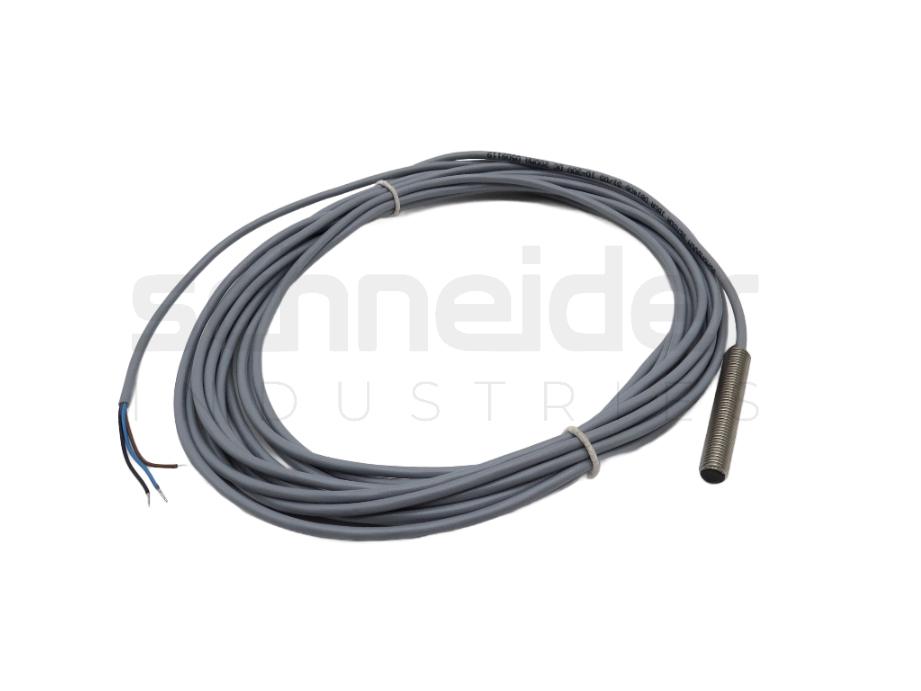Proximity switch, M8 PNP IX02 10-35VDC